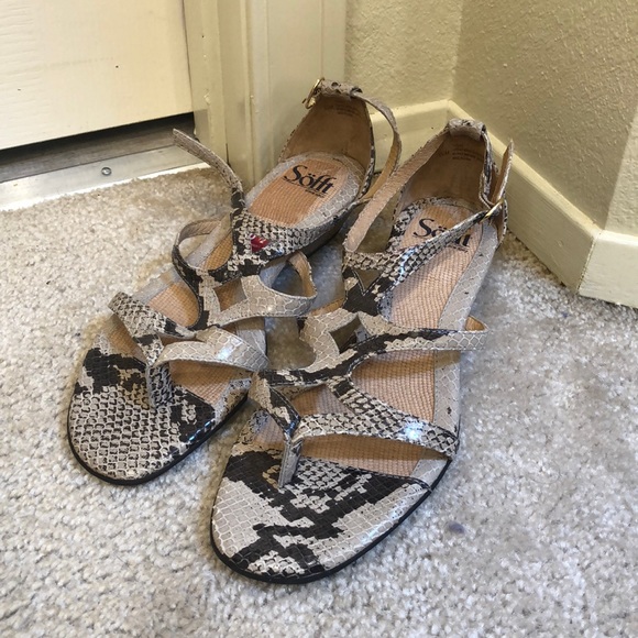 Sofft Shoes - Strappy Sofft snake/Animal print sandals
